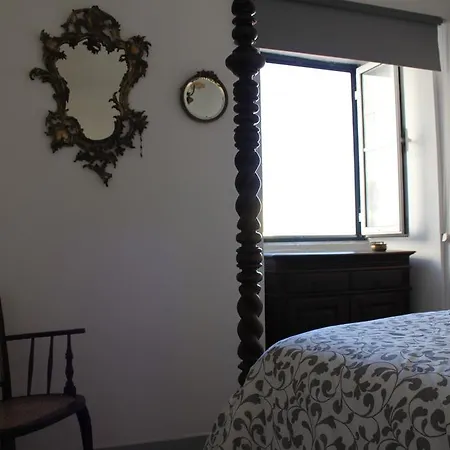Chris' Riverside Alfama Appartement